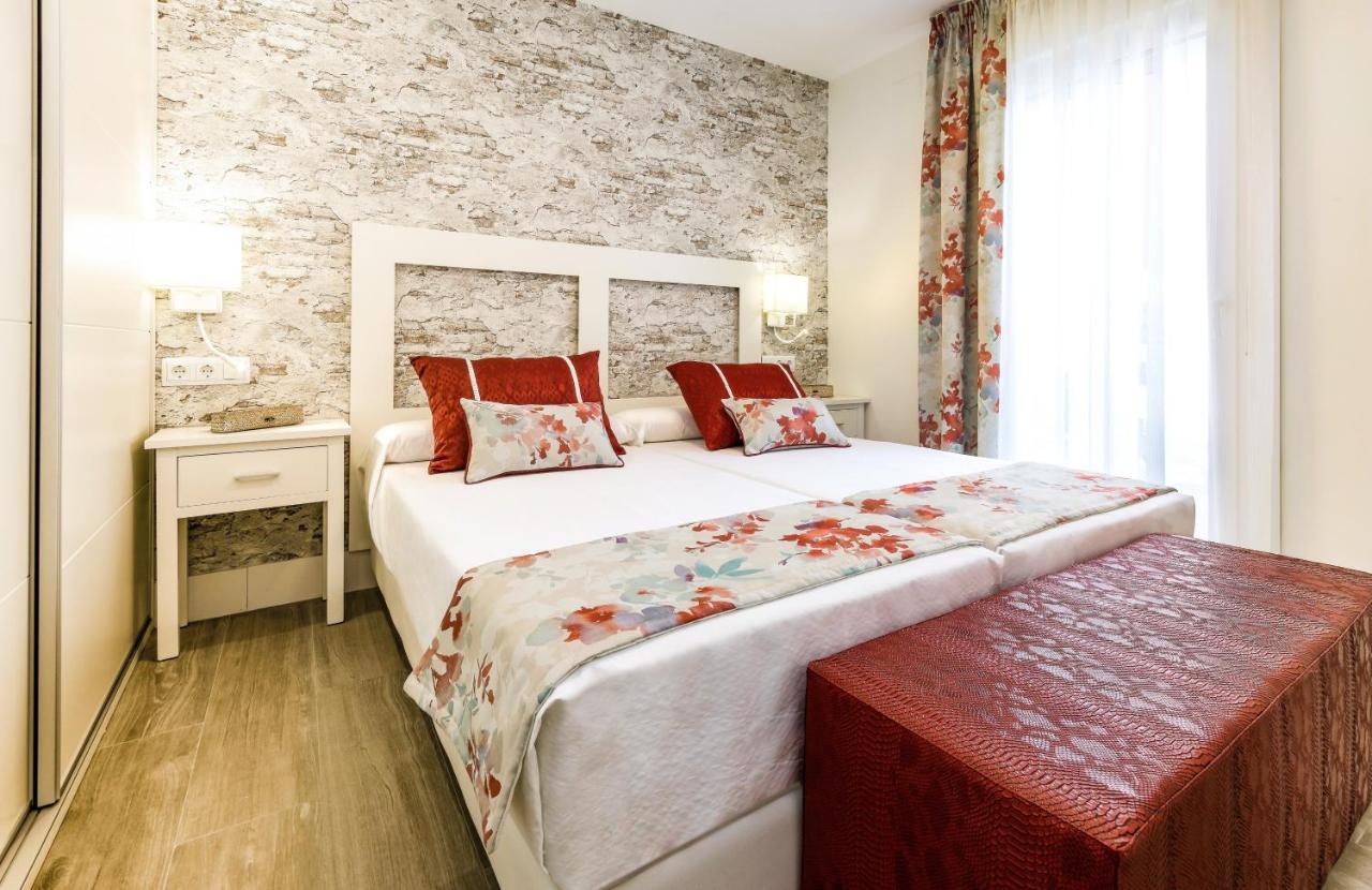 Apartamentos Perla Marina เนร์คา ภายนอก รูปภาพ