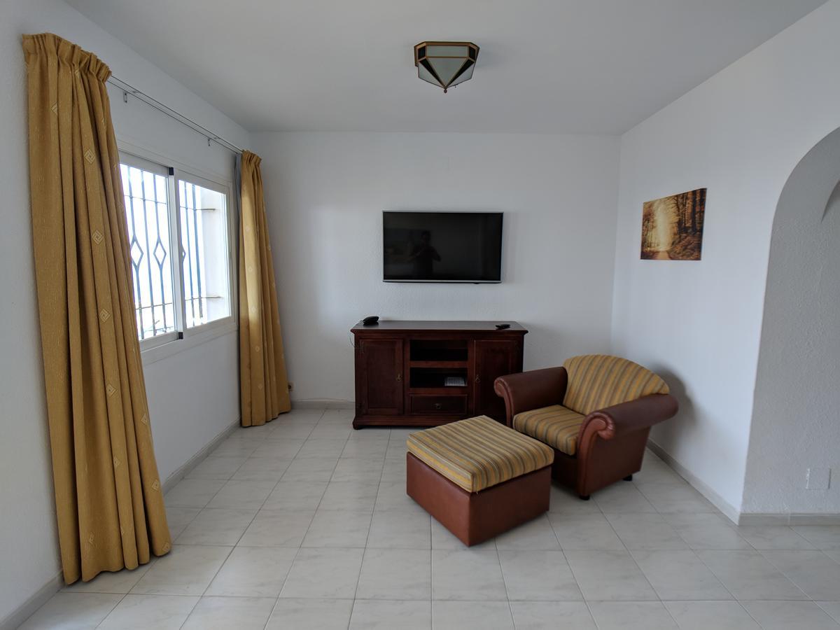 Apartamentos Perla Marina เนร์คา ภายนอก รูปภาพ