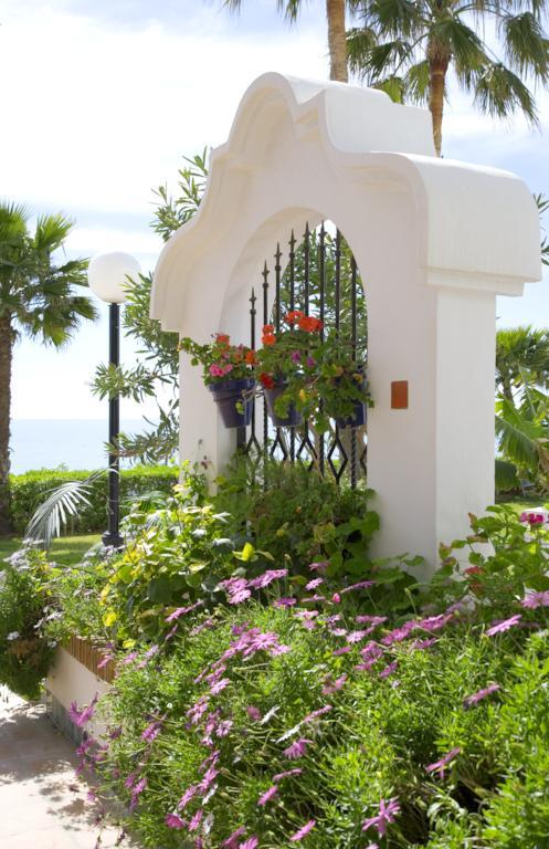 Apartamentos Perla Marina เนร์คา ภายนอก รูปภาพ
